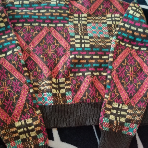 Treasure bond sweater for kids size M - Picture 3 of 5